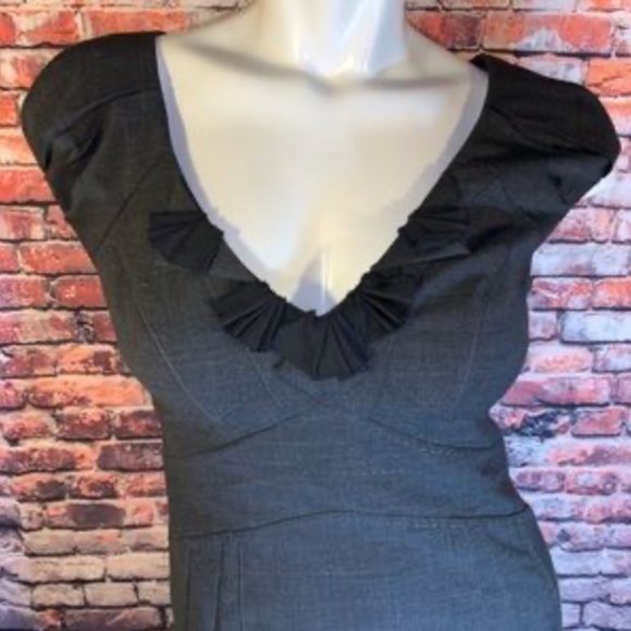 Rebecca Taylor Dark Gray Sheath with Black Ruffle V-Neck, Size 4 - Picture 4 of 7